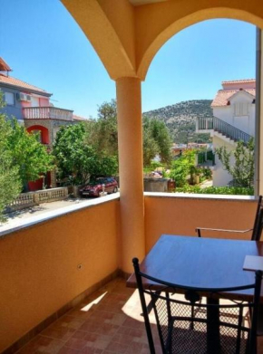 Apartments Antonija, Vinišće